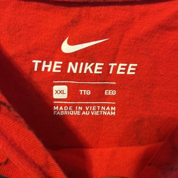 Nike - Picture 4 of 4